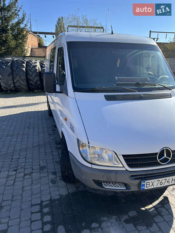 Микроавтобус Mercedes-Benz Sprinter 2006 в Хмельницком фото 10 Микроавтобус Mercedes-Benz Sprinter 2006 в Хмельницком