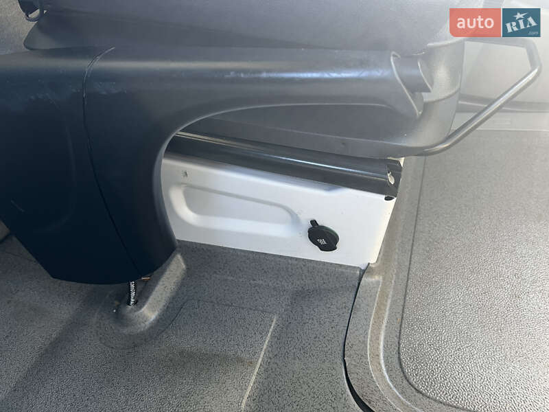 Вантажний фургон Mercedes-Benz Sprinter 2013 в Виноградові