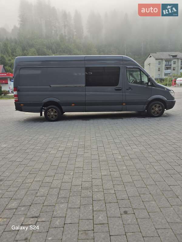 Микроавтобус Mercedes-Benz Sprinter 2008 в Межгорье