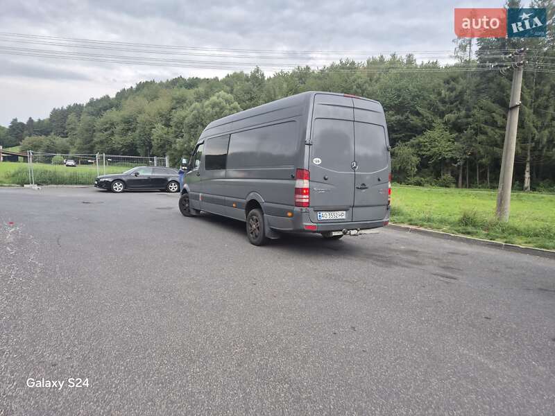 Микроавтобус Mercedes-Benz Sprinter 2008 в Межгорье