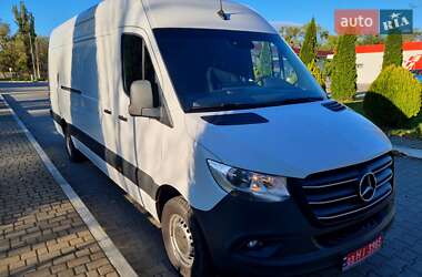 Вантажний фургон Mercedes-Benz Sprinter 2022 в 