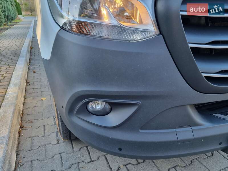 Вантажний фургон Mercedes-Benz Sprinter 2022 в Чернівцях