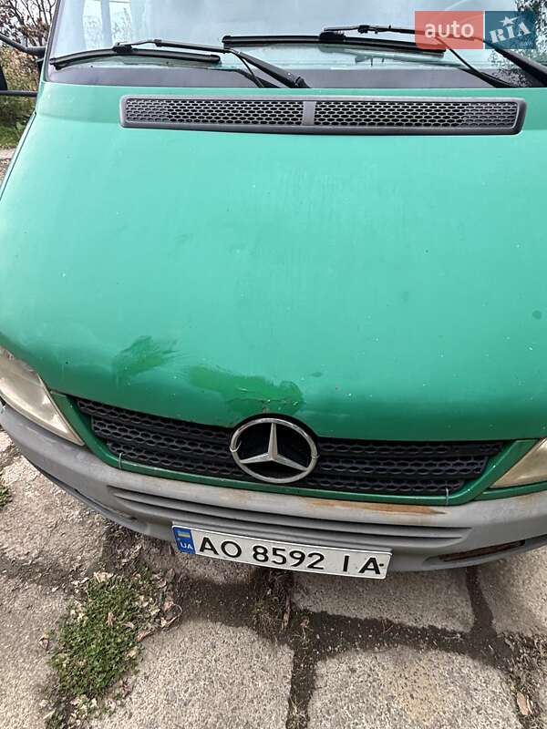 Вантажний фургон Mercedes-Benz Sprinter 2004 в Тячеві фото 9 Вантажний фургон Mercedes-Benz Sprinter 2004 в Тячеві