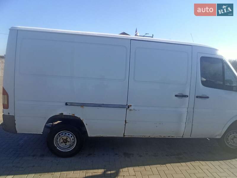 Вантажний фургон Mercedes-Benz Sprinter 2005 в Зорі