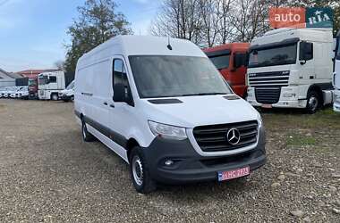 Грузовой фургон Mercedes-Benz Sprinter 2019 в  фото 2 Грузовой фургон Mercedes-Benz Sprinter 2019 в