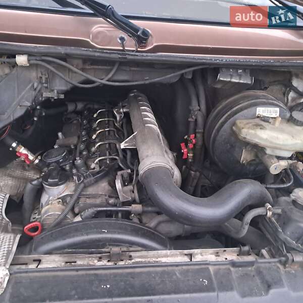 Приміський автобус Mercedes-Benz Sprinter 2001 в Бучі