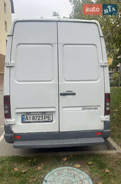 Грузопассажирский фургон Mercedes-Benz Sprinter 2005 в  фото 5 Грузопассажирский фургон Mercedes-Benz Sprinter 2005 в