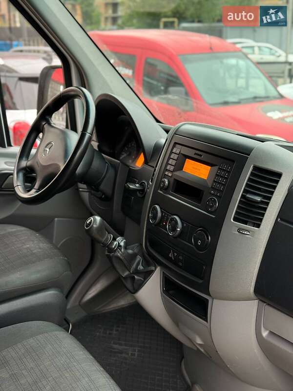 Грузовой фургон Mercedes-Benz Sprinter 2015 в Черновцах фото 12 Грузовой фургон Mercedes-Benz Sprinter 2015 в Черновцах