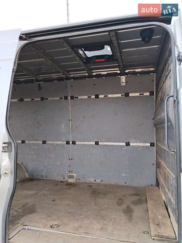 Вантажний фургон Mercedes-Benz Sprinter 2015 в Одесі фото 15 Вантажний фургон Mercedes-Benz Sprinter 2015 в Одесі