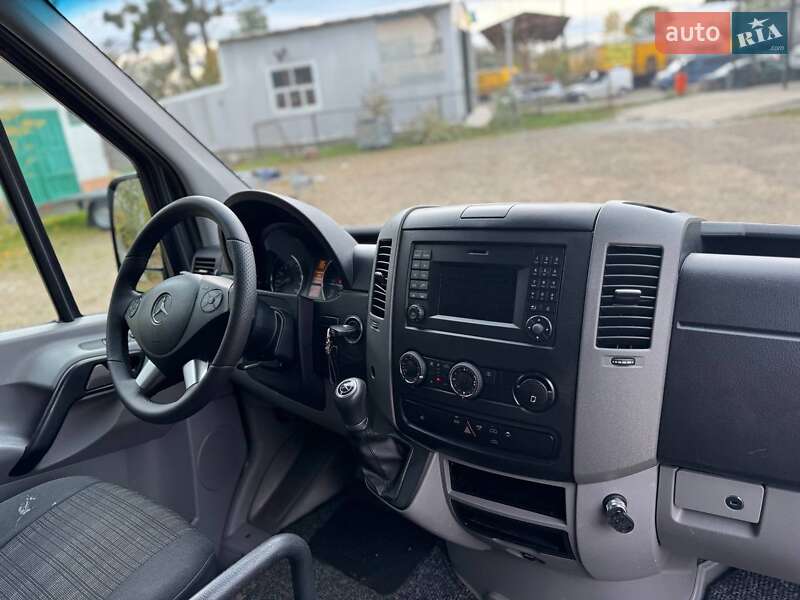Микроавтобус Mercedes-Benz Sprinter 2017 в Калуше фото 18 Микроавтобус Mercedes-Benz Sprinter 2017 в Калуше