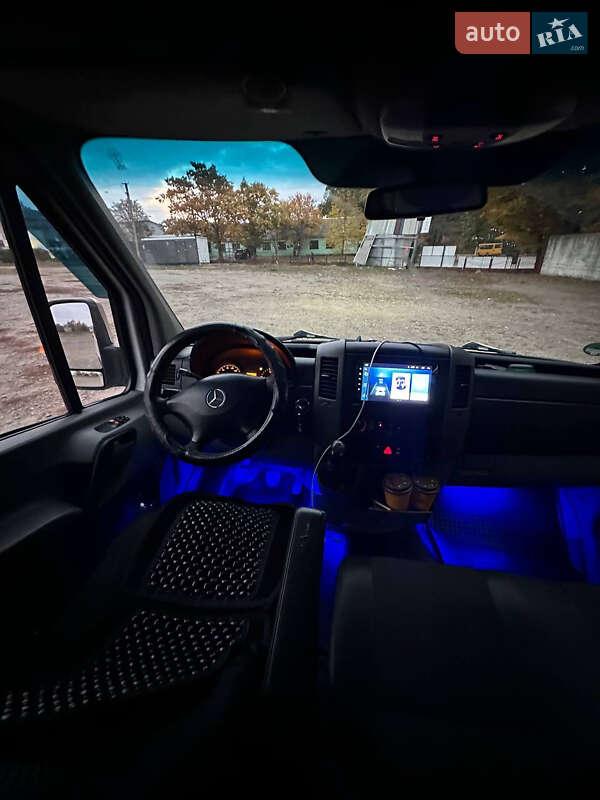 Грузопассажирский фургон Mercedes-Benz Sprinter 2007 в Умани