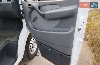 Вантажний фургон Mercedes-Benz Sprinter 2004 в 