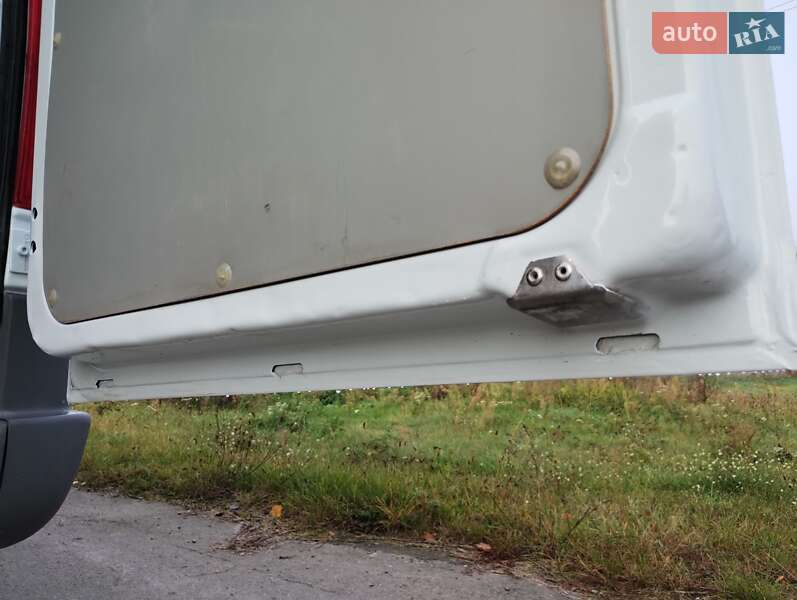 Вантажний фургон Mercedes-Benz Sprinter 2004 в Костопілі фото 35 Вантажний фургон Mercedes-Benz Sprinter 2004 в Костопілі
