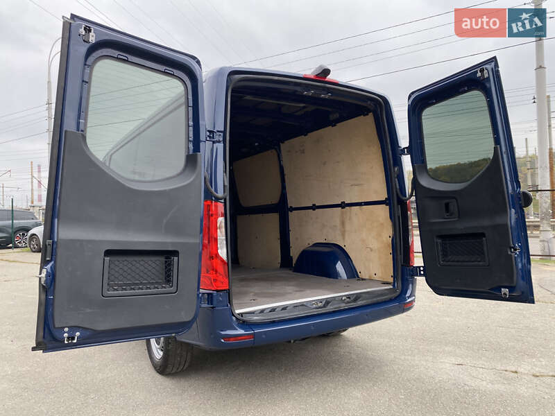 Грузовой фургон Mercedes-Benz Sprinter 2021 в Киеве