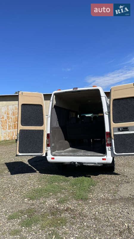 Микроавтобус Mercedes-Benz Sprinter 2005 в Заставной фото 4 Микроавтобус Mercedes-Benz Sprinter 2005 в Заставной