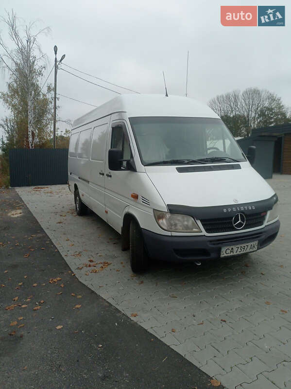 Mercedes-Benz Sprinter 2005