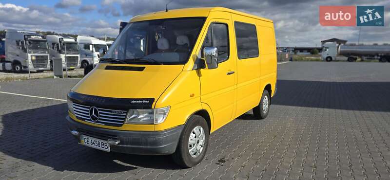 Вантажопасажирський фургон Mercedes-Benz Sprinter 1998 в Чернівцях