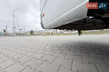 Вантажний фургон Mercedes-Benz Sprinter 2004 в  фото 32 Вантажний фургон Mercedes-Benz Sprinter 2004 в