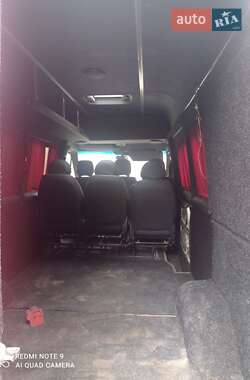 Микроавтобус Mercedes-Benz Sprinter 2001 в  фото 11 Микроавтобус Mercedes-Benz Sprinter 2001 в
