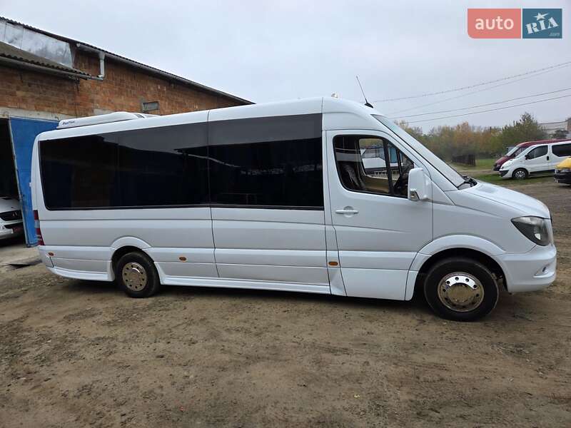 Туристичний / Міжміський автобус Mercedes-Benz Sprinter 2015 в Чернівцях