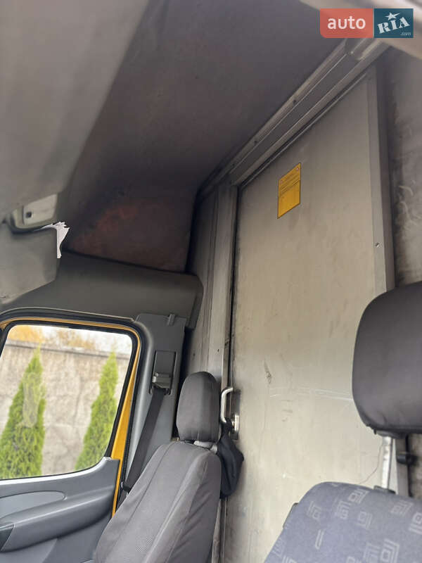 Вантажний фургон Mercedes-Benz Sprinter 2003 в Брошневі-Облозі фото 16 Вантажний фургон Mercedes-Benz Sprinter 2003 в Брошневі-Облозі