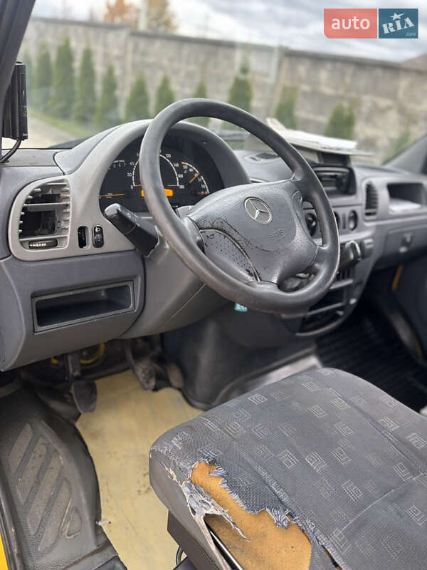 Вантажний фургон Mercedes-Benz Sprinter 2003 в Брошневі-Облозі фото 13 Вантажний фургон Mercedes-Benz Sprinter 2003 в Брошневі-Облозі
