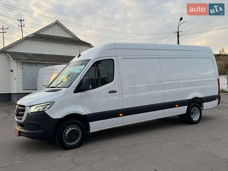 Вантажний фургон Mercedes-Benz Sprinter 2019 в Рівному