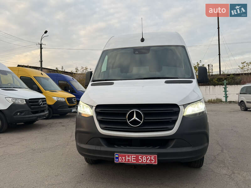 Вантажний фургон Mercedes-Benz Sprinter 2019 в Рівному