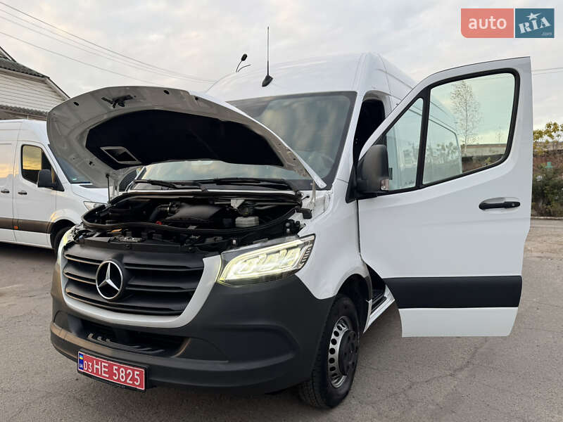 Вантажний фургон Mercedes-Benz Sprinter 2019 в Рівному