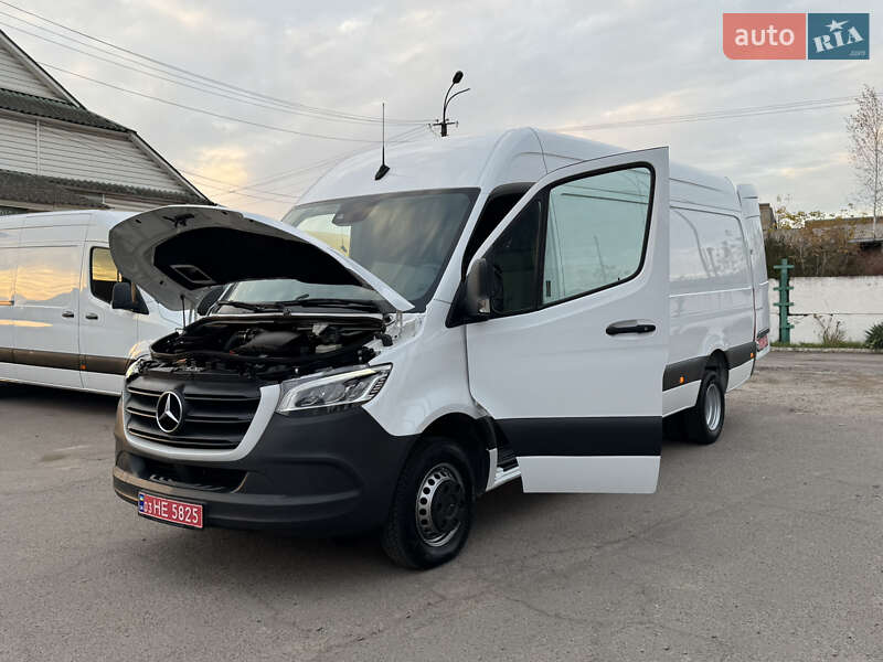 Вантажний фургон Mercedes-Benz Sprinter 2019 в Рівному