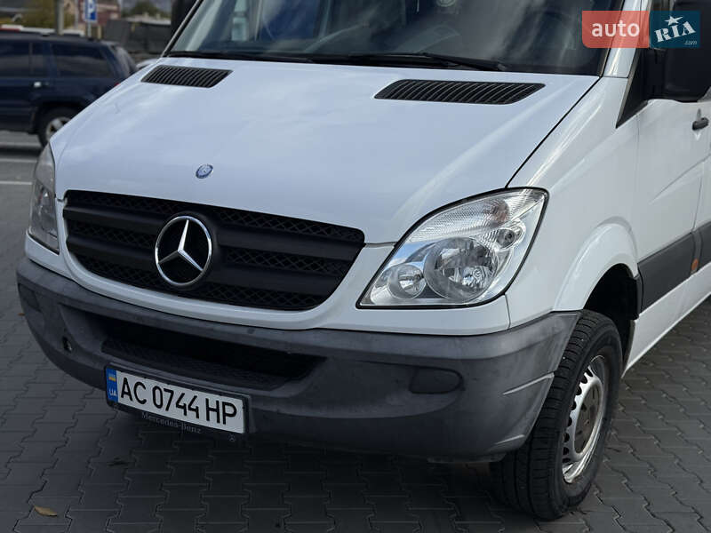 Вантажний фургон Mercedes-Benz Sprinter 2011 в Луцьку