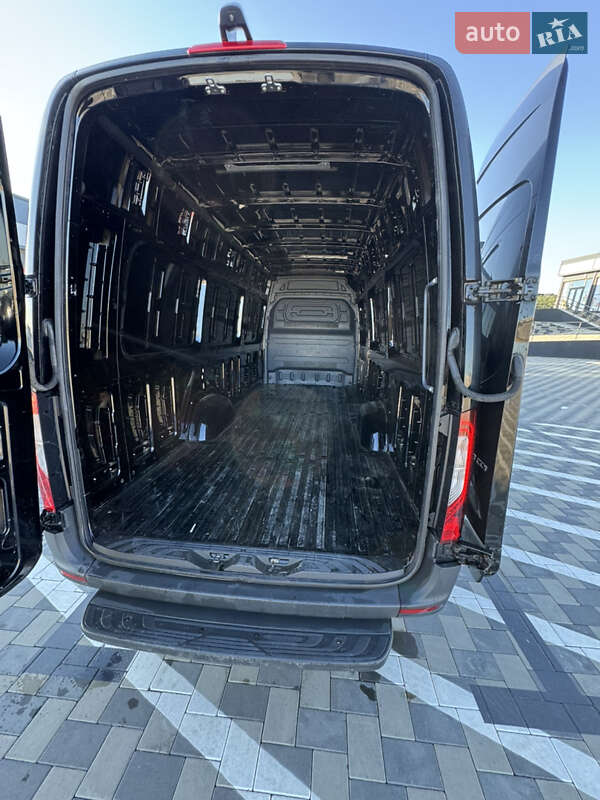 Грузовой фургон Mercedes-Benz Sprinter 2019 в Черновцах