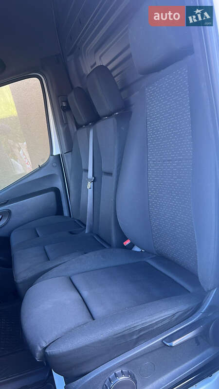 Мікроавтобус вантажний (до 3,5т) Mercedes-Benz Sprinter 2020 в Коломиї фото 6 Мікроавтобус вантажний (до 3,5т) Mercedes-Benz Sprinter 2020 в Коломиї