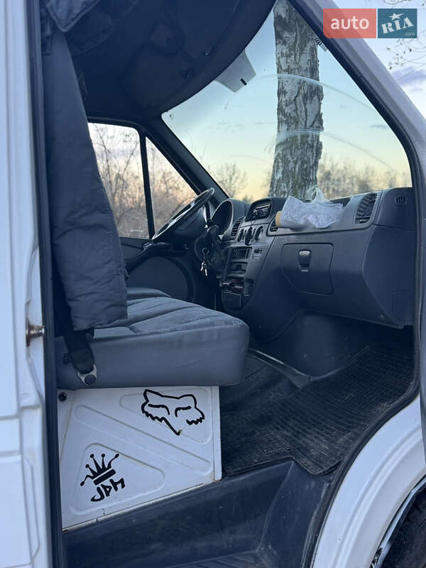 Грузовой фургон Mercedes-Benz Sprinter 2004 в Вижнице фото 7 Грузовой фургон Mercedes-Benz Sprinter 2004 в Вижнице