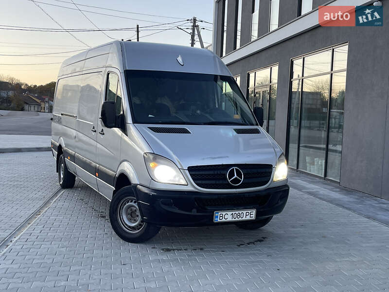 Грузовой фургон Mercedes-Benz Sprinter 2007 в Стрые