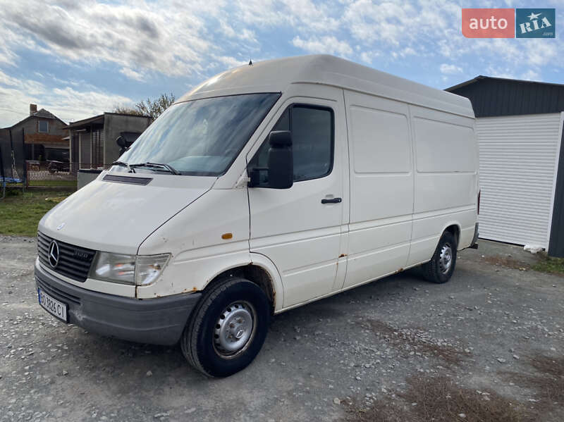 Вантажний фургон Mercedes-Benz Sprinter 1997 в Товсте фото Вантажний фургон Mercedes-Benz Sprinter 1997 в Товсте