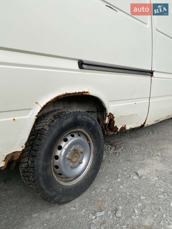 Вантажний фургон Mercedes-Benz Sprinter 1997 в Товсте фото 9 Вантажний фургон Mercedes-Benz Sprinter 1997 в Товсте