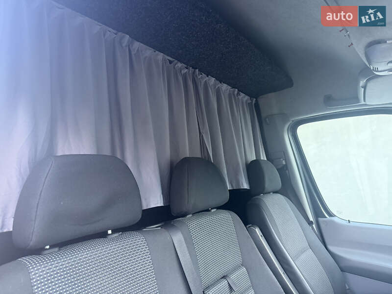 Вантажний фургон Mercedes-Benz Sprinter 2011 в Чернівцях фото 10 Вантажний фургон Mercedes-Benz Sprinter 2011 в Чернівцях