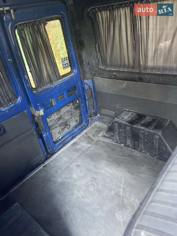 Грузопассажирский фургон Mercedes-Benz Sprinter 2005 в Киеве