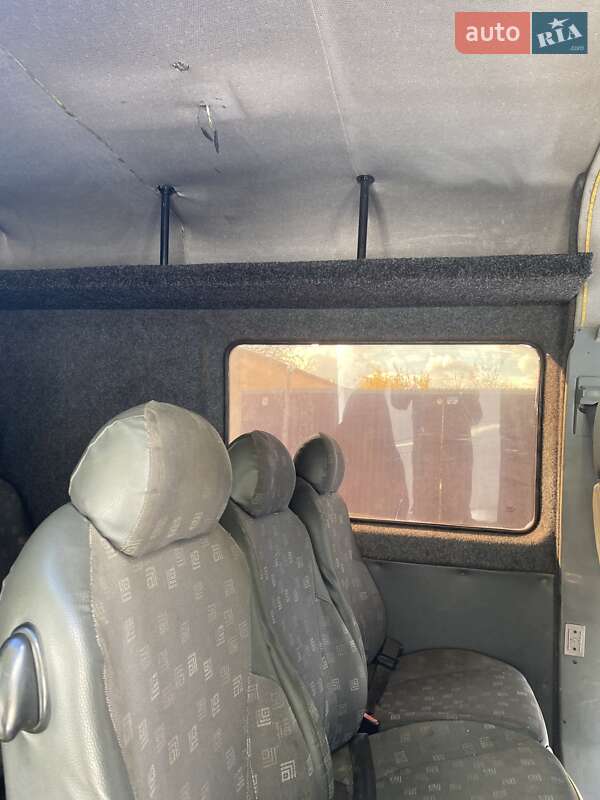 Грузопассажирский фургон Mercedes-Benz Sprinter 2004 в Могилев-Подольске