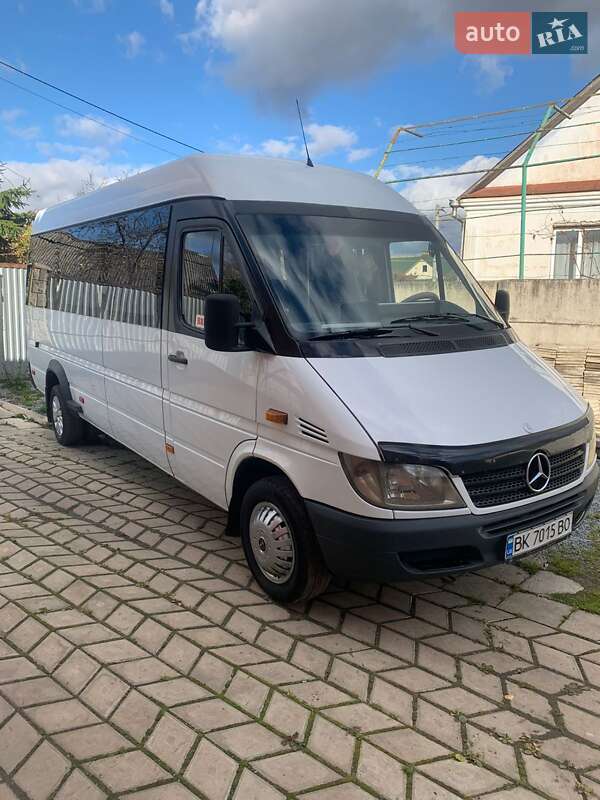 Туристичний / Міжміський автобус Mercedes-Benz Sprinter 2004 в Дубні фото 4 Туристичний / Міжміський автобус Mercedes-Benz Sprinter 2004 в Дубні