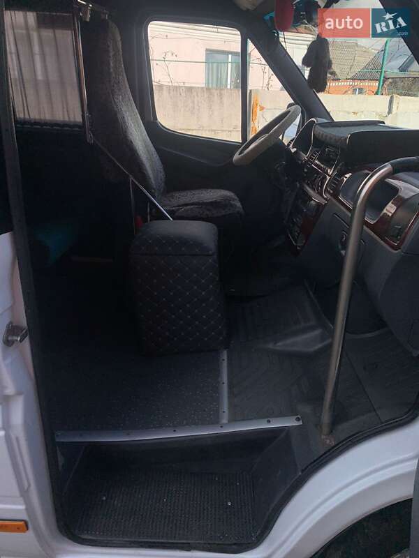 Туристичний / Міжміський автобус Mercedes-Benz Sprinter 2004 в Дубні фото 15 Туристичний / Міжміський автобус Mercedes-Benz Sprinter 2004 в Дубні