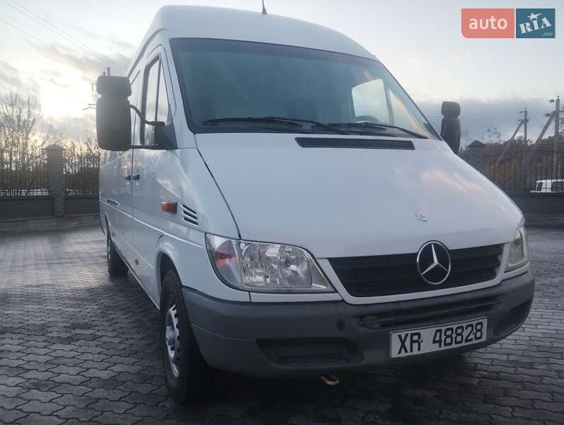 Грузовой фургон Mercedes-Benz Sprinter 2004 в Костополе фото 8 Грузовой фургон Mercedes-Benz Sprinter 2004 в Костополе
