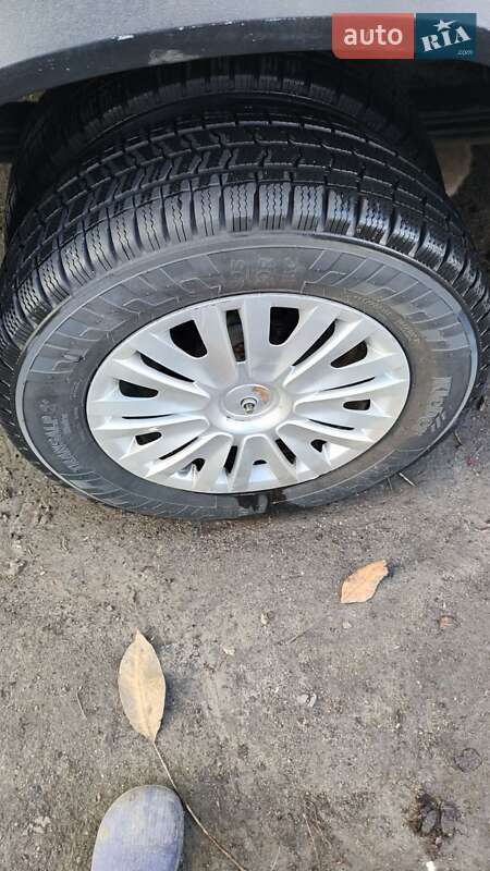 Грузовой фургон Mercedes-Benz Sprinter 1998 в Бершади фото 10 Грузовой фургон Mercedes-Benz Sprinter 1998 в Бершади