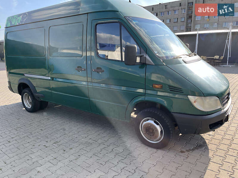 Грузовой фургон Mercedes-Benz Sprinter 2004 в Сокале фото 2 Грузовой фургон Mercedes-Benz Sprinter 2004 в Сокале