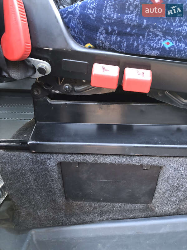 Мікроавтобус Mercedes-Benz Sprinter 2005 в Луцьку фото 20 Мікроавтобус Mercedes-Benz Sprinter 2005 в Луцьку