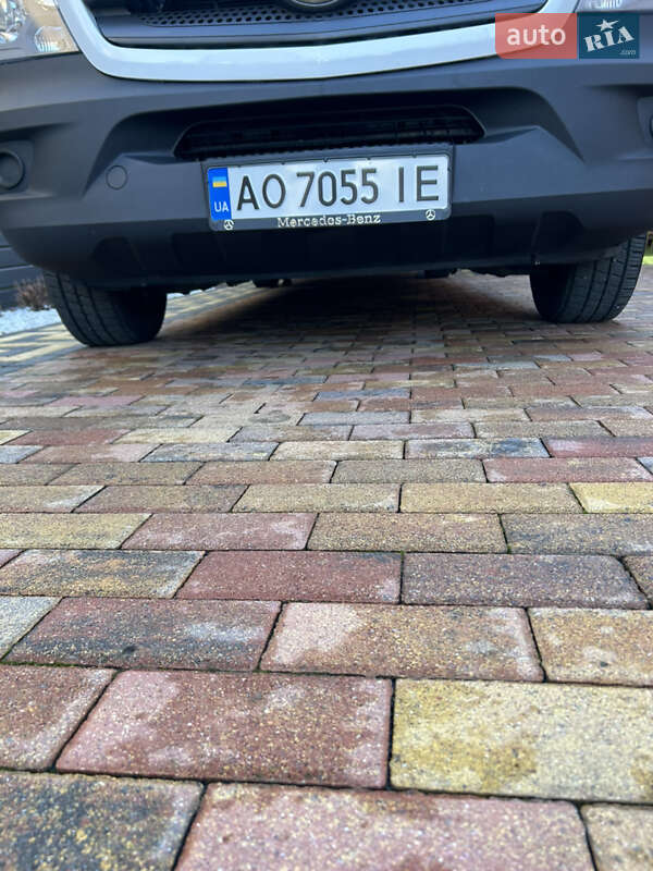 Вантажний фургон Mercedes-Benz Sprinter 2018 в Тячеві