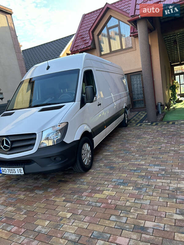Вантажний фургон Mercedes-Benz Sprinter 2018 в Тячеві