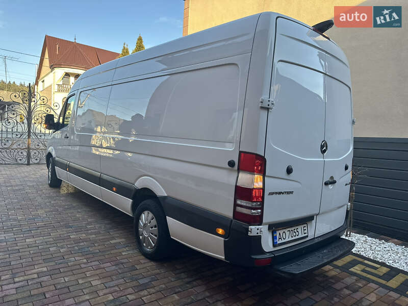 Вантажний фургон Mercedes-Benz Sprinter 2018 в Тячеві
