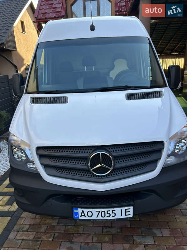 Вантажний фургон Mercedes-Benz Sprinter 2018 в Тячеві